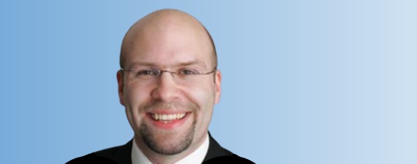 Dr Kevin Byrne’s guides undergraduate students through real genome discovery and co-authorship, supported by contributions from Prof. Geraldine Butler, Tadhg Ó’Cróinín and Peadar Ó Gaora. 